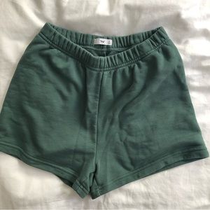 TNA airy fleece perfect hi rise 3" sweatshorts